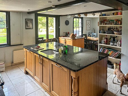 Old house -  filming photoshoot location-01