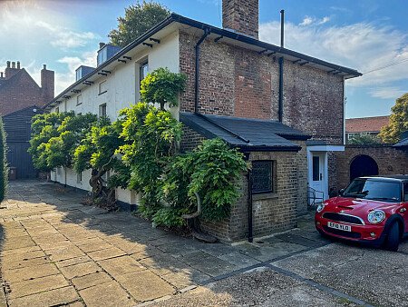 Old house -  filming photoshoot location-06