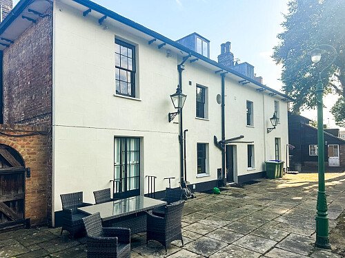 Old house -  filming photoshoot location-18