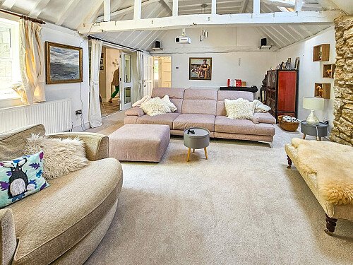 The Stable - Filming Locations Locations Direct -05