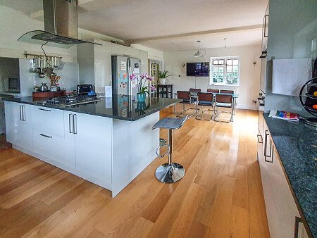 The Stable - Filming Locations Locations Direct -08