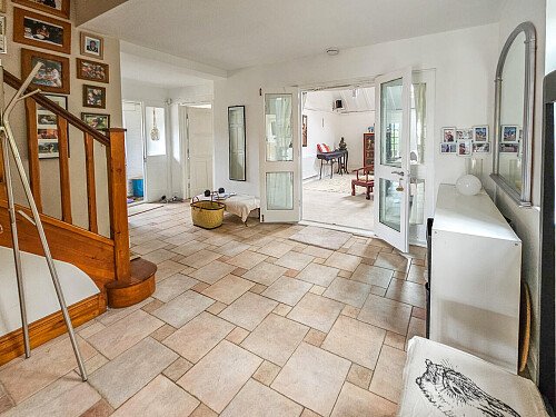 The Stable - Filming Locations Locations Direct -14