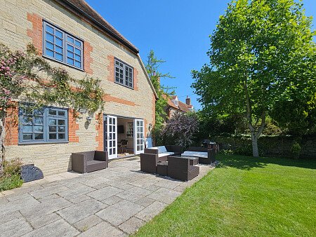 The Stable - Filming Locations Locations Direct -18