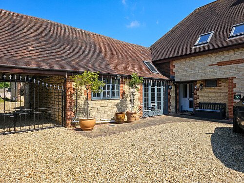 The Stable - Filming Locations Locations Direct -22