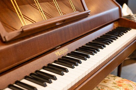 holly studio -  filming photoshoot location-13