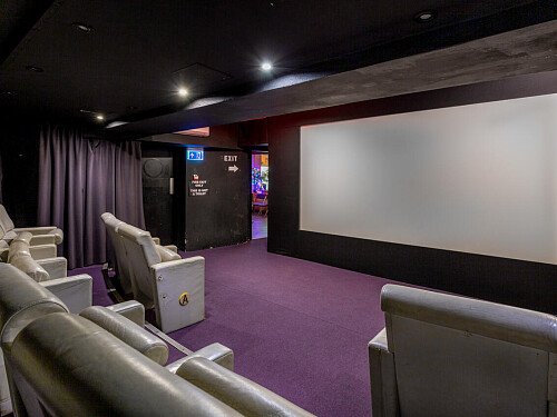 Red Cinema -  filming photoshoot location-10