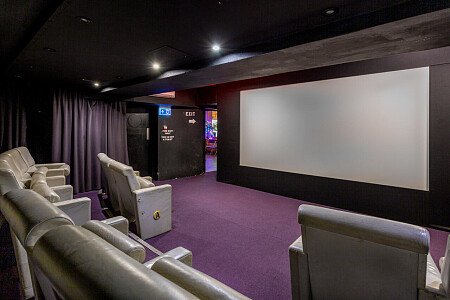 Red Cinema -  filming photoshoot location-10