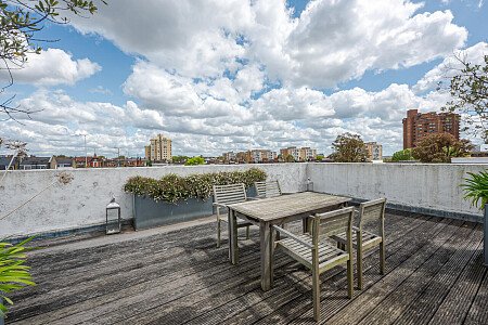 Lamont House   - Filming Locations Locations Direct -14