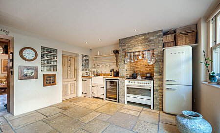 Tenyson House - Filming Locations Locations Direct -07