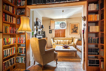 Tenyson House - Filming Locations Locations Direct -11