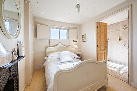 Tenyson House - Filming Locations Locations Direct -16