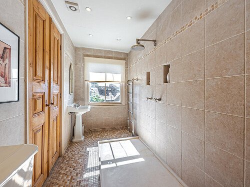 Tenyson House - Filming Locations Locations Direct -17