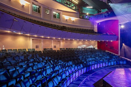 Huge stained glass window- HA1-  filming photoshoot location-04