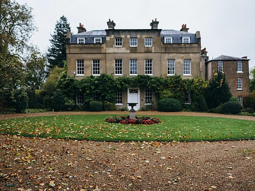 Huge stained glass window- HA1-  filming photoshoot location-11