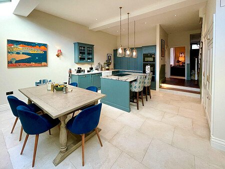 Blue traditional kitchen -  filming photoshoot location-31-08