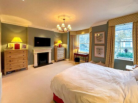 Blue traditional kitchen -  filming photoshoot location-31-15