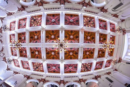 Grand, large hall, arches and painted ceiling- London-  filming photoshoot location-08
