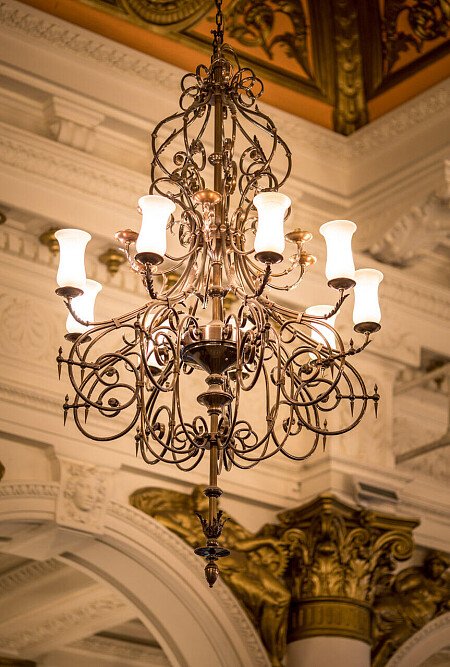 Grand, large hall, arches and painted ceiling- London-  filming photoshoot location-16