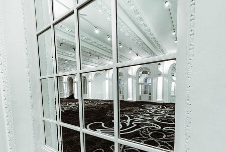 Grand, large hall, arches and painted ceiling- London-  filming photoshoot location-20