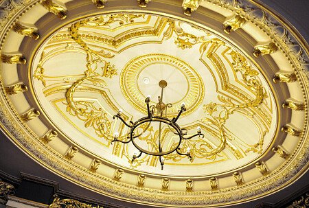Grand, large hall, arches and painted ceiling- London-  filming photoshoot location-19
