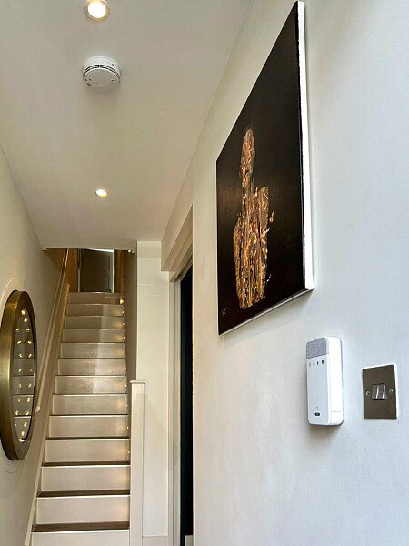 Spacious and modern house with moody colours London- filming photoshoot location-07