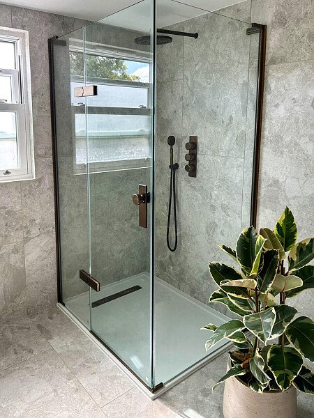 Spacious and modern house with moody colours London- filming photoshoot location-10