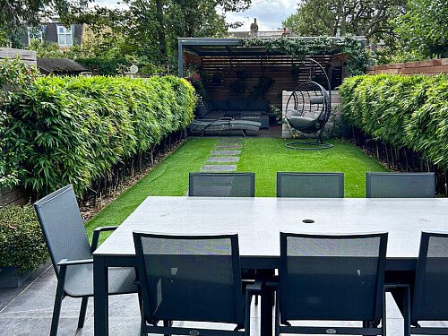 Spacious and modern house with moody colours London- filming photoshoot location-14