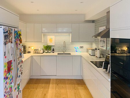 Lott room with ladder and slanted ceilings- London- filming photoshoot location-05