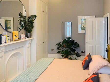 Lott room with ladder and slanted ceilings- London- filming photoshoot location-08