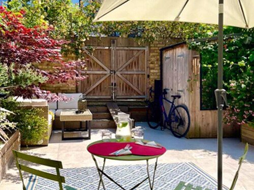 Lott room with ladder and slanted ceilings- London- filming photoshoot location-20