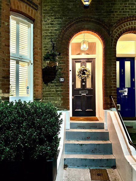 Lott room with ladder and slanted ceilings- London- filming photoshoot location-21