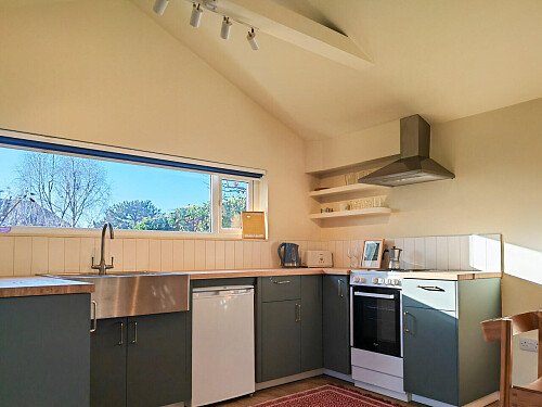 Large horizontal kitchen window-CR8 -  filming photoshoot location-08