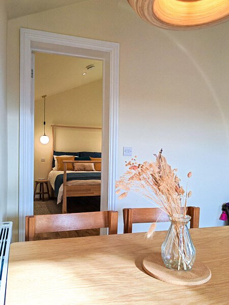 Large horizontal kitchen window-CR8 -  filming photoshoot location-15