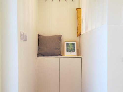 Large horizontal kitchen window-CR8 -  filming photoshoot location-17