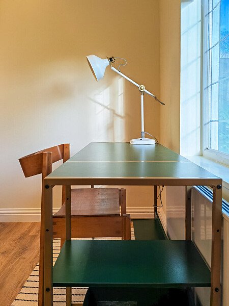 Large horizontal kitchen window-CR8 -  filming photoshoot location-24