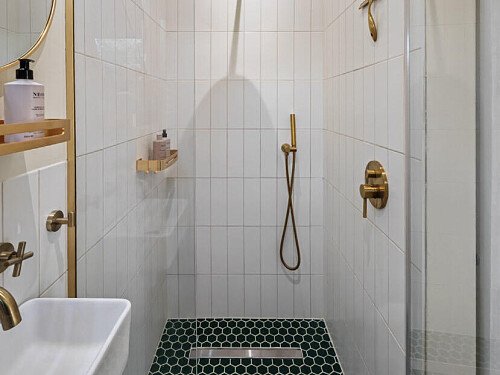 Large horizontal kitchen window-CR8 -  filming photoshoot location-28