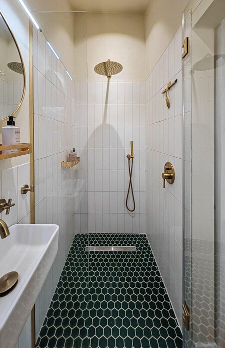 Large horizontal kitchen window-CR8 -  filming photoshoot location-28