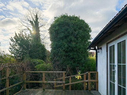 Large horizontal kitchen window-CR8 -  filming photoshoot location-30