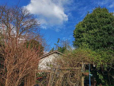Large horizontal kitchen window-CR8 -  filming photoshoot location-33