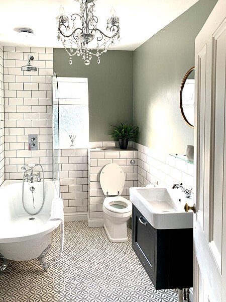 Vibrant blue theme- KT13- filming photoshoot location-04