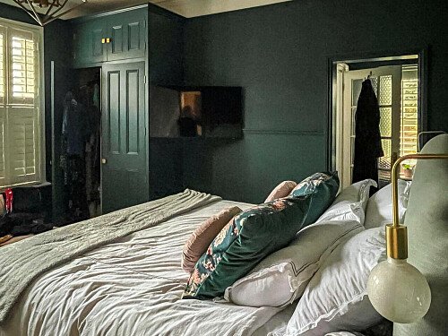 Vibrant blue theme- KT13- filming photoshoot location-22