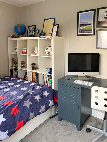 Vibrant blue theme- KT13- filming photoshoot location-29