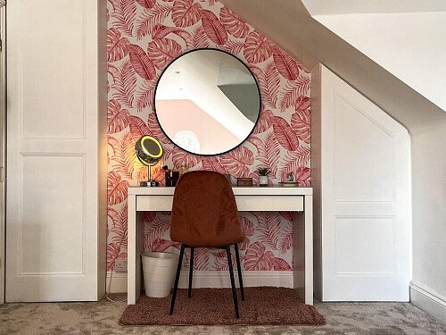 Vibrant blue theme- KT13- filming photoshoot location-30