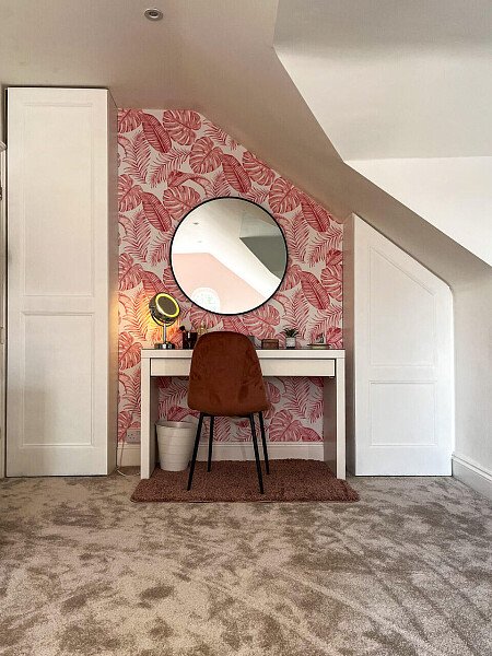 Vibrant blue theme- KT13- filming photoshoot location-30