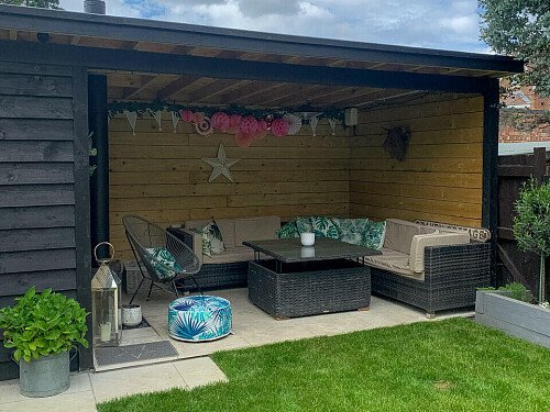 Vibrant blue theme- KT13- filming photoshoot location-37