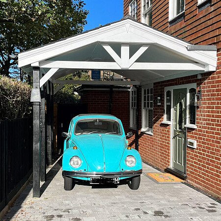 Vibrant blue theme- KT13- filming photoshoot location-41