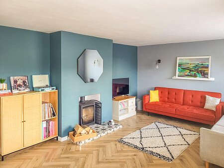 Exposed metal beam- NN12-  filming photoshoot location-02