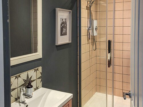 Exposed metal beam- NN12-  filming photoshoot location-14