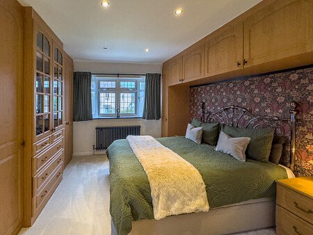 Home bar- RM11-  filming photoshoot location-34