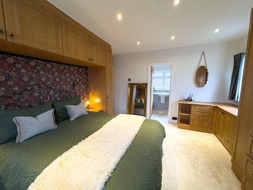 Home bar- RM11-  filming photoshoot location-37